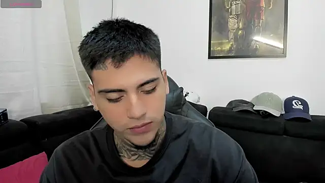 Snapshot of mad_maxxx2 chatting on November 3, 2025, 12:39 pm mad maxxx2 online show from November 3, 2025, 12:39 pm