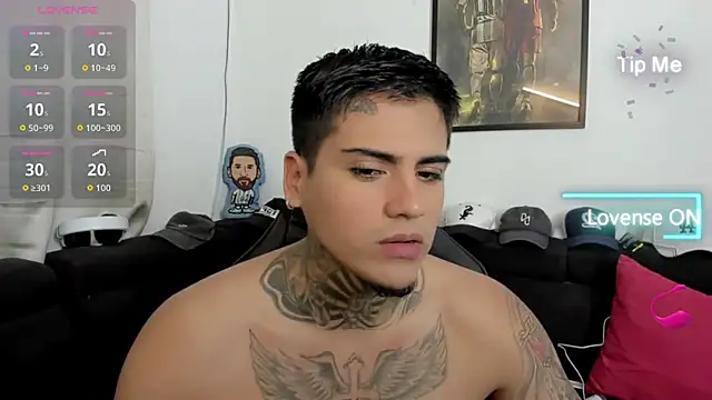 Snapshot of mad_maxxx2 chatting on November 16, 2025, 10:59 pm mad maxxx2 online show from November 16, 2025, 10:59 pm