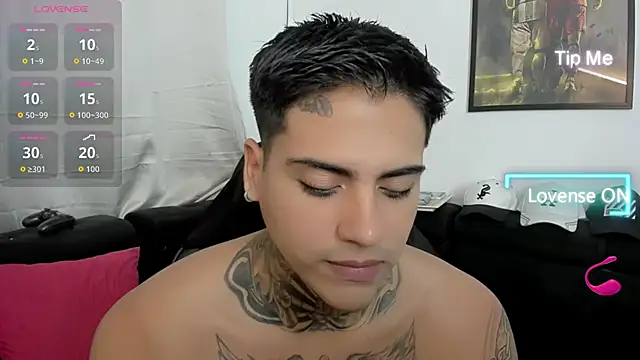 Snapshot of mad_maxxx2 chatting on November 30, 2025, 11:20 pm mad maxxx2 online show from November 30, 2025, 11:20 pm