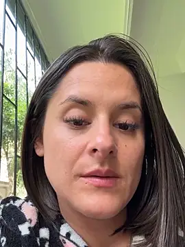 Alice milf  online show from November 19, 2025, 2:50 pm