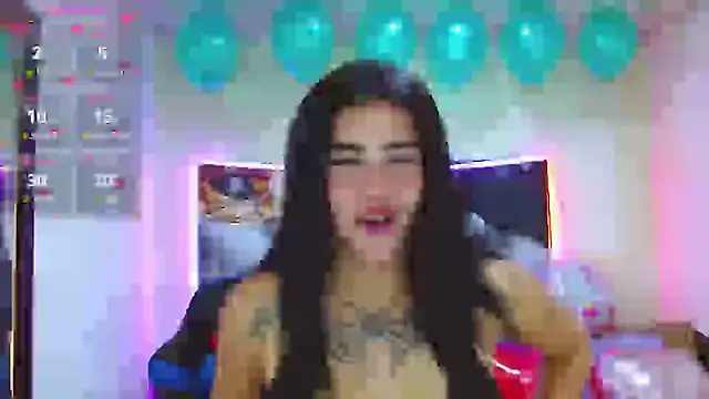 Snapshot of _luna_torres chatting on February 11, 2025, 1:09 pm  luna torres online show from February 11, 2025, 1:09 pm