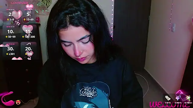 Snapshot of _luna_torres chatting on March 19, 2025, 6:24 am  luna torres online show from March 19, 2025, 6:24 am