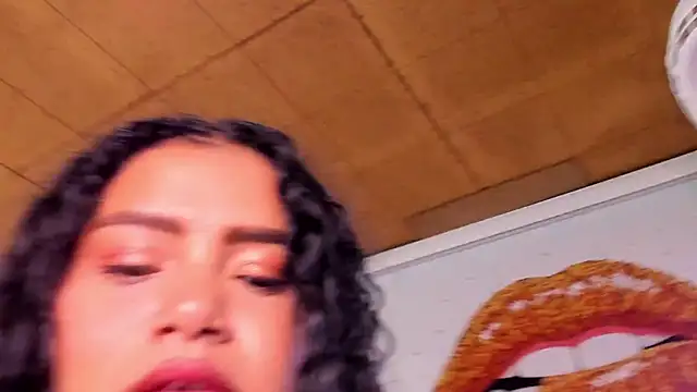 loly marce online show from January 24, 2025, 10:19 pm