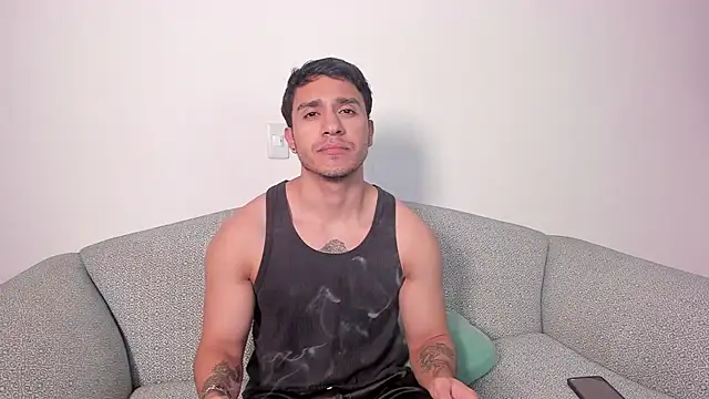 Snapshot of JayMarcos_ chatting on January 14, 2025, 1:47 am JayMarcos online show from January 14, 2025, 1:47 am