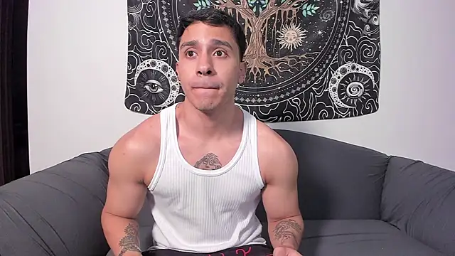 Snapshot of JayMarcos_ chatting on January 28, 2025, 1:50 am JayMarcos online show from January 28, 2025, 1:50 am