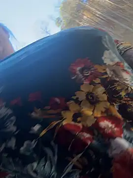 lairarose online show from November 16, 2025, 8:36 pm