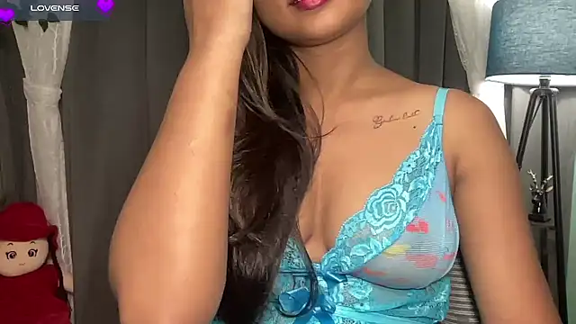 Snapshot of senorita78 chatting on October 29, 2025, 8:27 am senorita78 online show from October 29, 2025, 8:27 am