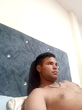 PITBuk 708 online show from December 22, 2025, 8:06 pm