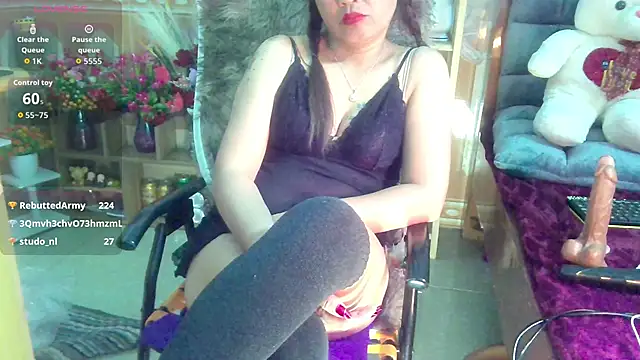 Snapshot of Jerry-Lan chatting on November 25, 2025, 7:03 pm Jerry-Lan online show from November 25, 2025, 7:03 pm