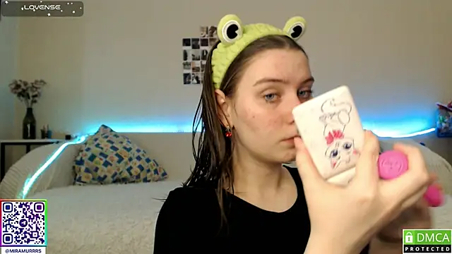 MurrrWorren online show from February 20, 2025, 5:44 am