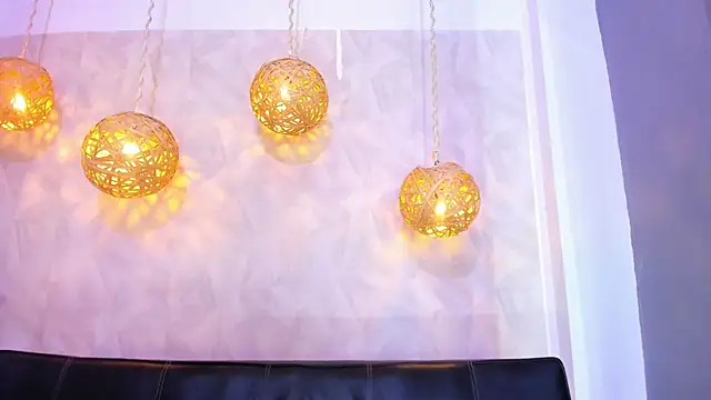 victoria aleia  online show from January 11, 2025, 10:18 pm