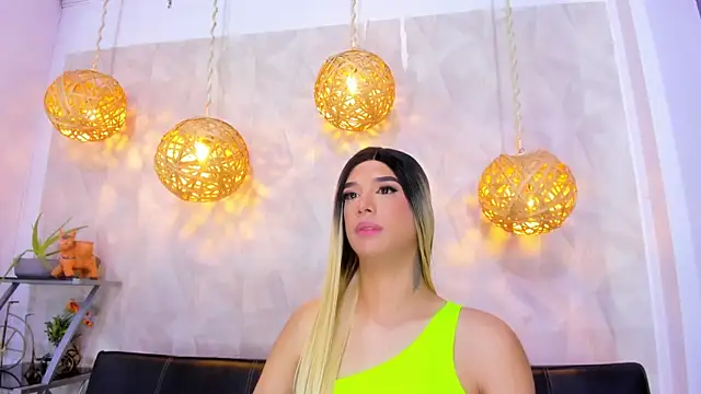 victoria aleia  online show from February 13, 2025, 11:47 pm