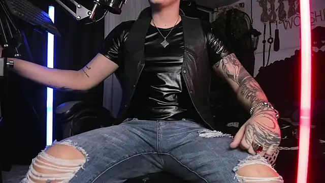 allanhurtss online show from December 26, 2024, 1:18 am