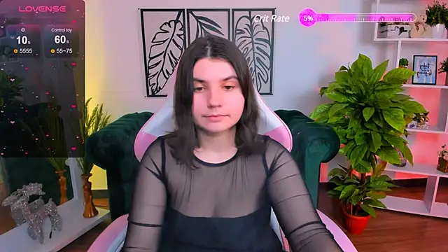Snapshot of Viola__Shy chatting on January 17, 2025, 3:12 am Viola Shy online show from January 17, 2025, 3:12 am