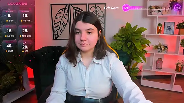 Snapshot of Viola__Shy chatting on February 21, 2025, 9:32 pm Viola Shy online show from February 21, 2025, 9:32 pm