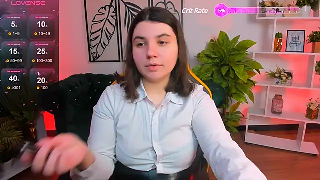 Snapshot of Viola__Shy chatting on February 22, 2025, 8:31 pm Viola Shy online show from February 22, 2025, 8:31 pm