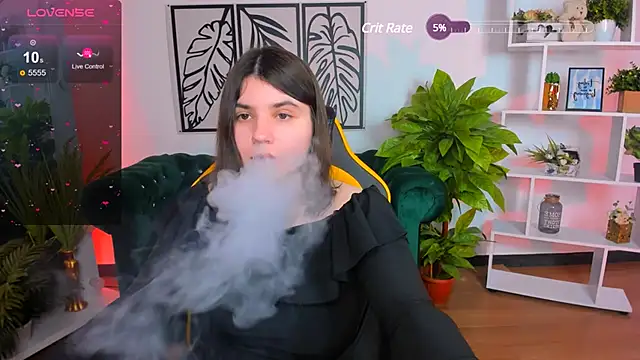 Snapshot of Viola__Shy chatting on February 28, 2025, 12:21 am Viola Shy online show from February 28, 2025, 12:21 am