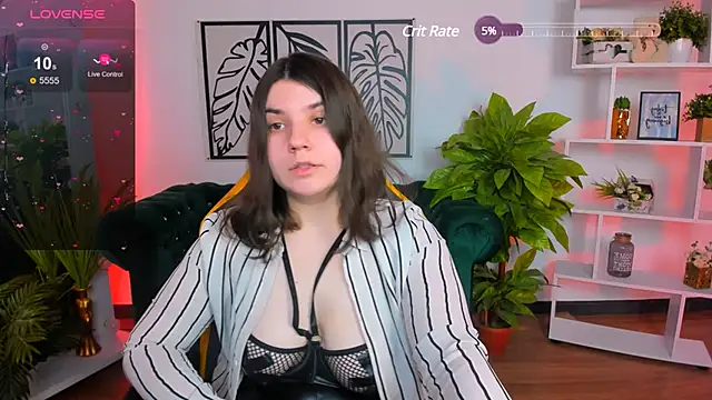 Snapshot of Viola__Shy chatting on March 1, 2025, 3:43 am Viola Shy online show from March 1, 2025, 3:43 am