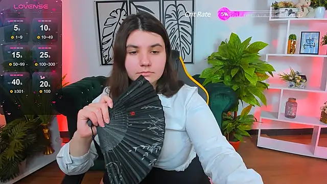 Snapshot of Viola__Shy chatting on March 4, 2025, 9:22 pm Viola Shy online show from March 4, 2025, 9:22 pm