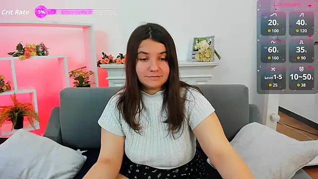 Snapshot of Viola__Shy chatting on September 15, 2025, 9:37 pm Viola Shy online show from September 15, 2025, 9:37 pm