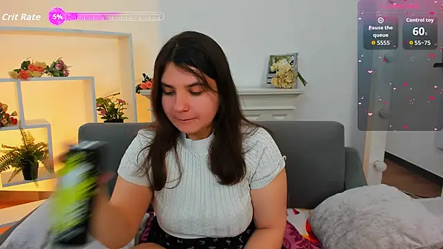 Snapshot of Viola__Shy chatting on September 17, 2025, 8:21 pm Viola Shy online show from September 17, 2025, 8:21 pm