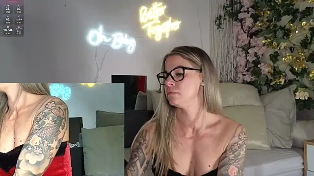 Tatjana Sue online show from December 9, 2024, 7:39 pm