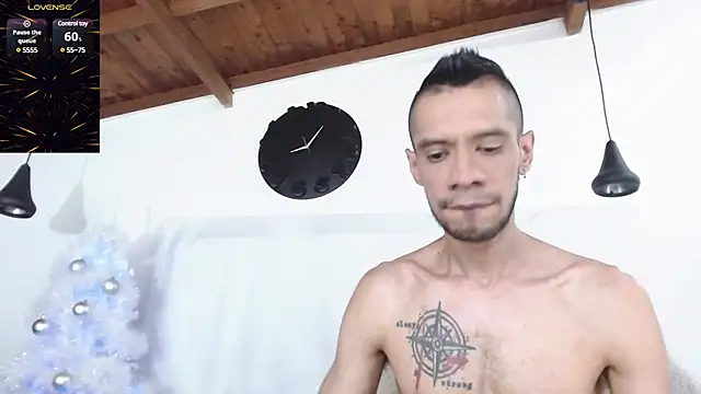 Snapshot of BIGZEHUZ chatting on December 12, 2024, 1:43 am BIGZEHUZ online show from December 12, 2024, 1:43 am