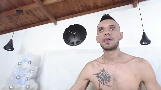 Snapshot of BIGZEHUZ chatting on December 24, 2024, 1:59 am BIGZEHUZ online show from December 24, 2024, 1:59 am