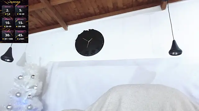 Snapshot of BIGZEHUZ chatting on December 27, 2024, 3:31 am BIGZEHUZ online show from December 27, 2024, 3:31 am