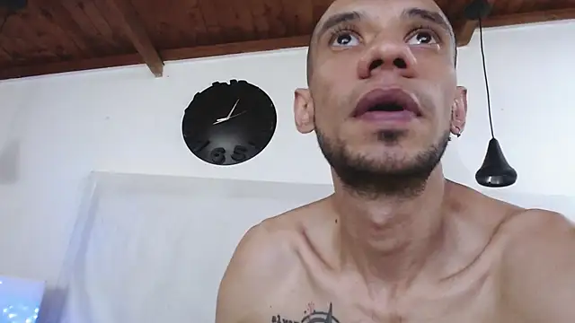 Snapshot of BIGZEHUZ chatting on January 25, 2025, 2:25 pm BIGZEHUZ online show from January 25, 2025, 2:25 pm