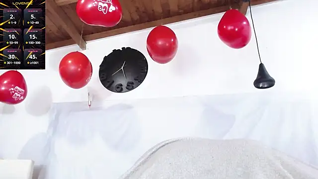 Snapshot of BIGZEHUZ chatting on February 15, 2025, 2:47 am BIGZEHUZ online show from February 15, 2025, 2:47 am