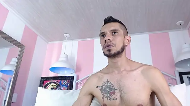 Snapshot of BIGZEHUZ chatting on March 10, 2025, 10:15 am BIGZEHUZ online show from March 10, 2025, 10:15 am