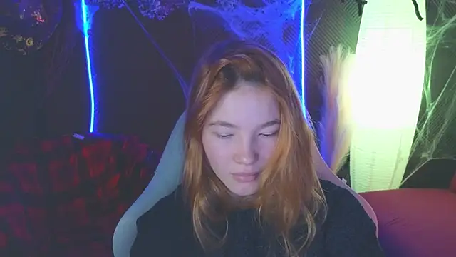 Snapshot of erikabrian chatting on November 2, 2025, 2:03 am erikabrian online show from November 2, 2025, 2:03 am