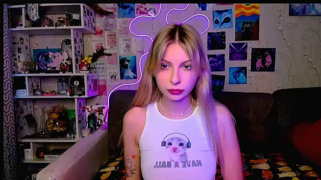 Maria Hunt online show from December 20, 2024, 3:14 am