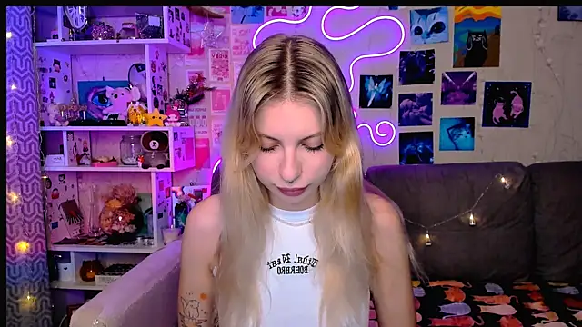 Maria Hunt online show from December 21, 2024, 3:03 am