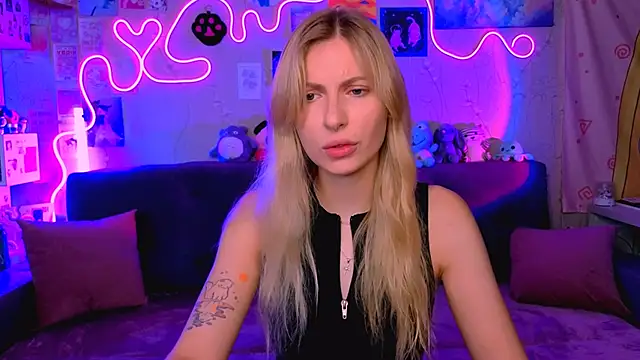 Maria Hunt online show from September 23, 2025, 6:27 am