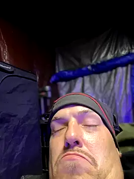 Snapshot of joeycbigcock chatting on November 28, 2025, 12:35 am joeycbigcock online show from November 28, 2025, 12:35 am