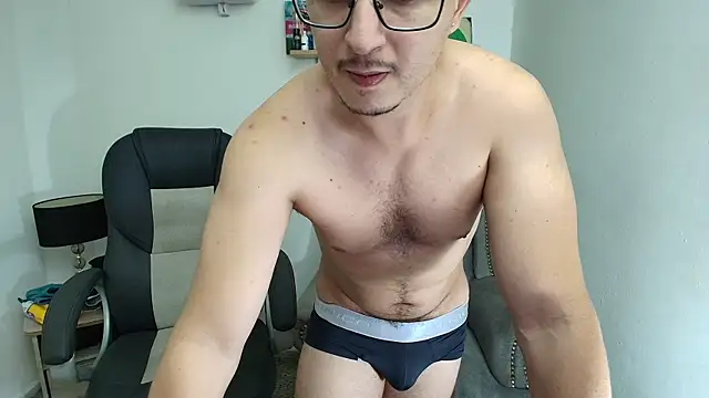 Snapshot of jacob_strokes01 chatting on December 15, 2025, 6:01 pm jacob strokes01 online show from December 15, 2025, 6:01 pm