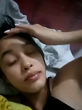 The-quee22 online show from December 19, 2024, 1:50 am