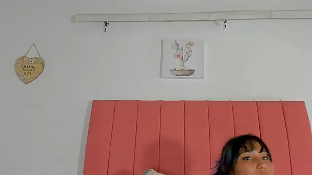 Snapshot of satsu_u chatting on January 27, 2025, 7:03 pm satsu u online show from January 27, 2025, 7:03 pm