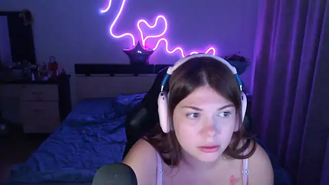 Snapshot of helengilmor chatting on September 16, 2025, 3:46 pm helengilmor online show from September 16, 2025, 3:46 pm