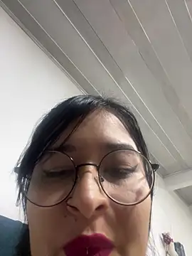 Snapshot of ZTahya chatting on November 15, 2025, 11:10 pm ZTahya online show from November 15, 2025, 11:10 pm