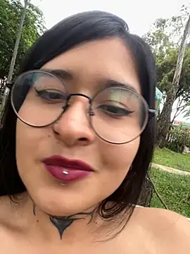 Snapshot of ZTahya chatting on November 18, 2025, 10:03 pm ZTahya online show from November 18, 2025, 10:03 pm