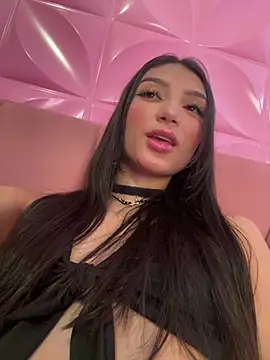 loly-yandere online show from March 20, 2025, 8:40 pm