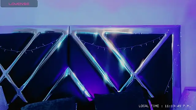 Naomi-Haruno online show from December 7, 2024, 4:20 am