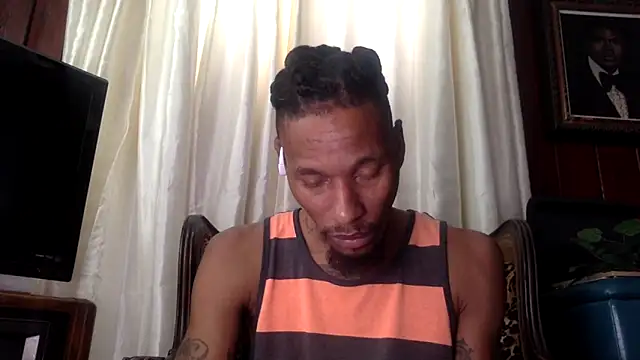 KingDerRico online show from November 28, 2025, 6:10 pm