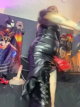 Snapshot of MorganaCrowley chatting on December 14, 2025, 11:59 am MorganaCrowley online show from December 14, 2025, 11:59 am