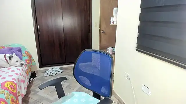 Amy Walker online show from March 14, 2025, 7:44 pm