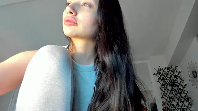 Snapshot of IreneVON chatting on January 2, 2025, 3:29 pm IreneVON online show from January 2, 2025, 3:29 pm
