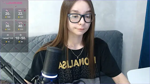 Amarieni online show from February 21, 2025, 2:27 pm